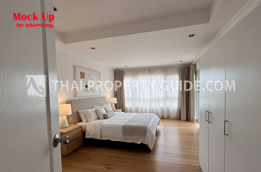 House with Shared Pool in Sukhumvit 